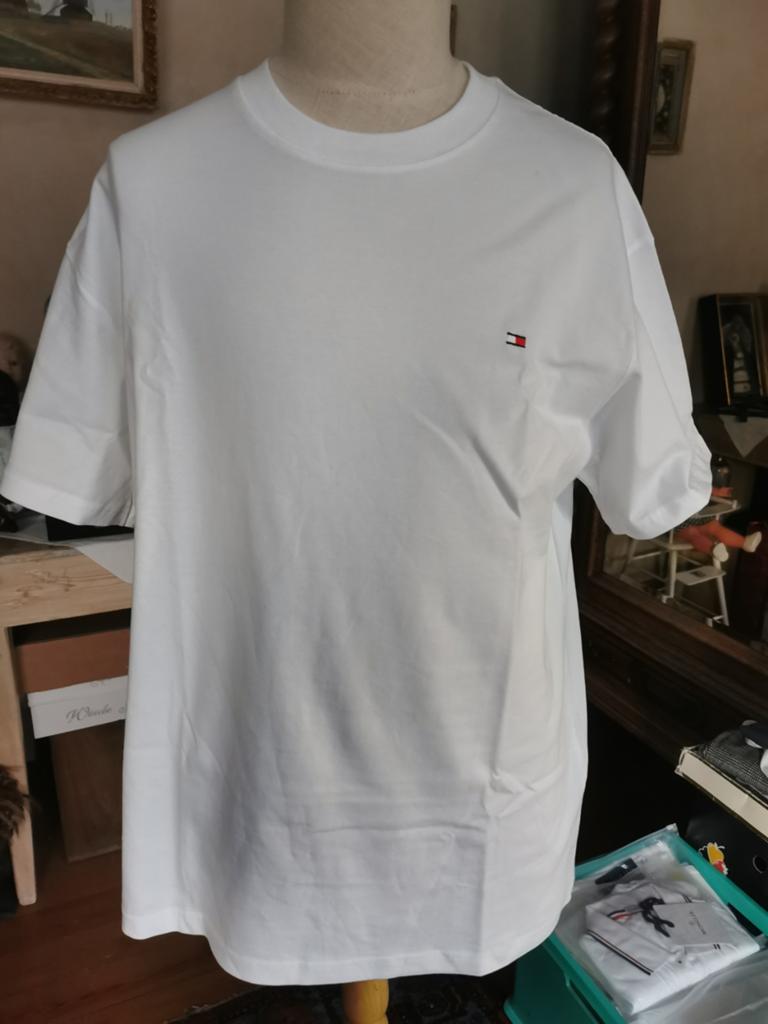 Nouveau t-shirt blanc pour homme de Tommy Hilfiger, Enlèvement ou Envoi, Taille 52/54 (L)