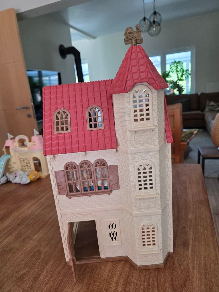 Sylvanian families herenhuis met lift, Verzamelen, Ophalen, Zo goed als nieuw, Poppenhuis