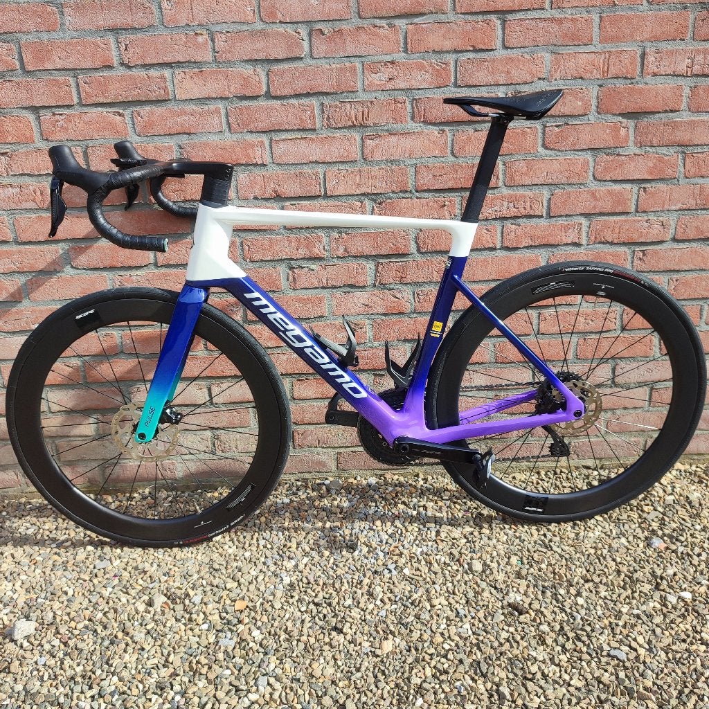 Vélo megamo pulse élite team buffalo, Enlèvement, Comme neuf, Carbone