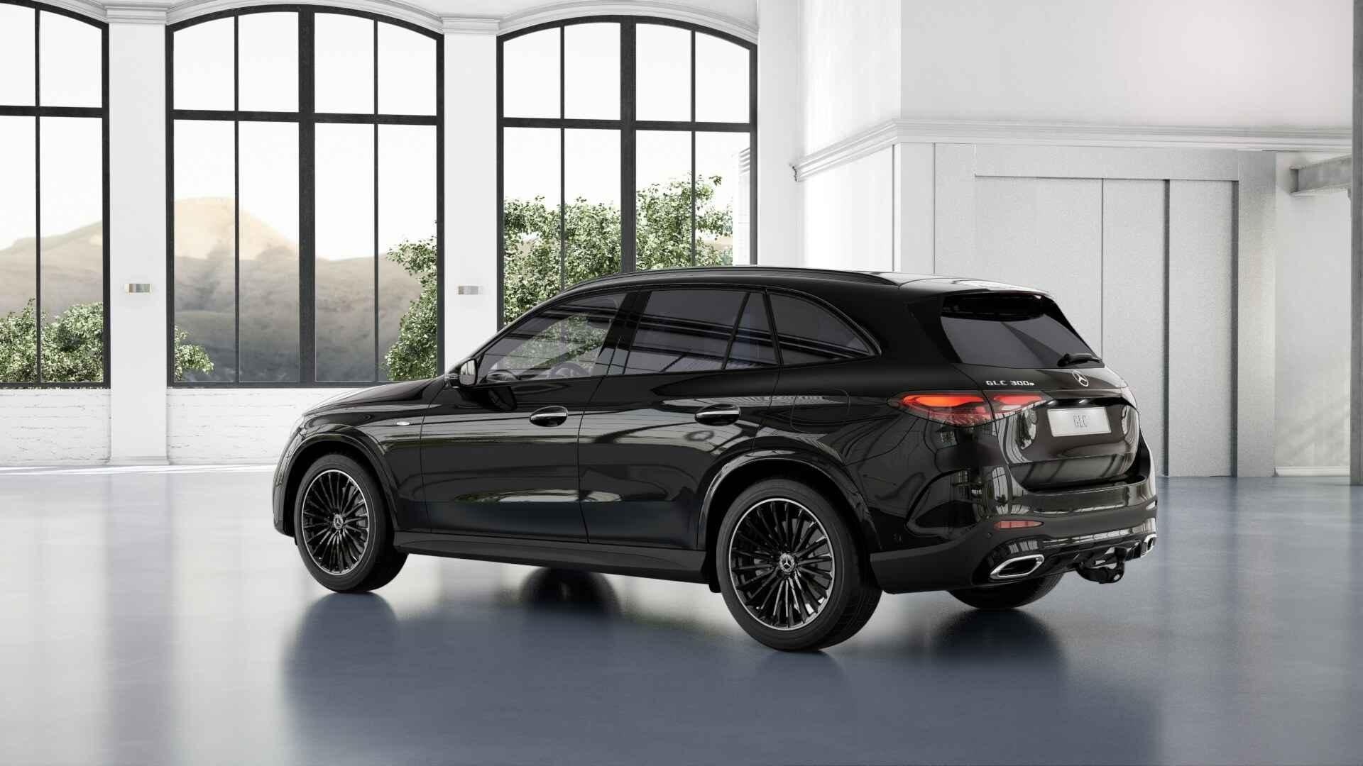 Mercedes-Benz GLC-klasse 300 e 4MATIC SUV AMG Line | Panoram, Auto's, Automaat, Stof, 4 cilinders, 2000 kg