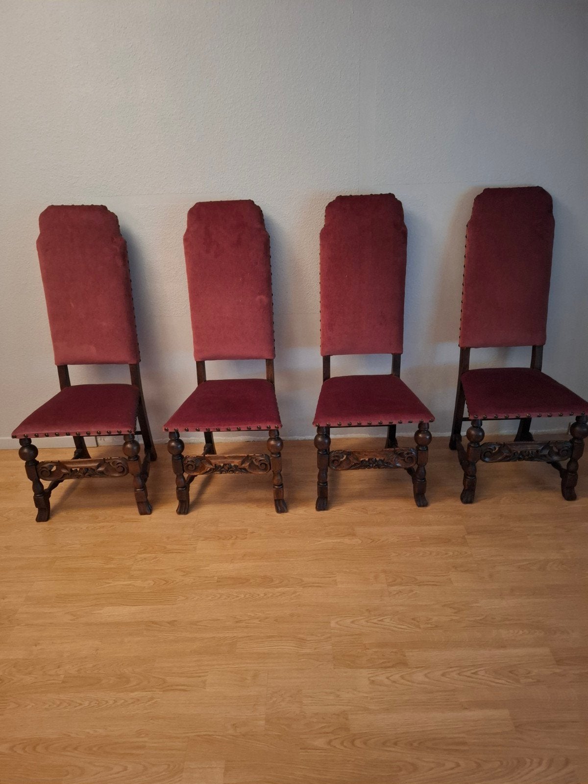 4 antieke stoelen, Ophalen