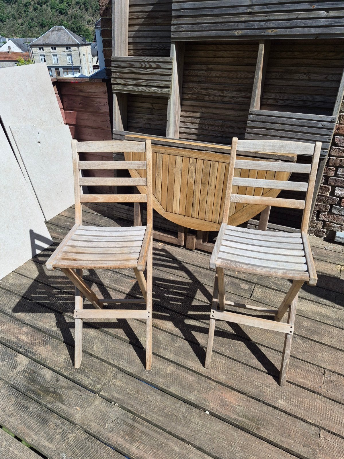 2 tabourets pliables en bois exotique, Enlèvement, Bois