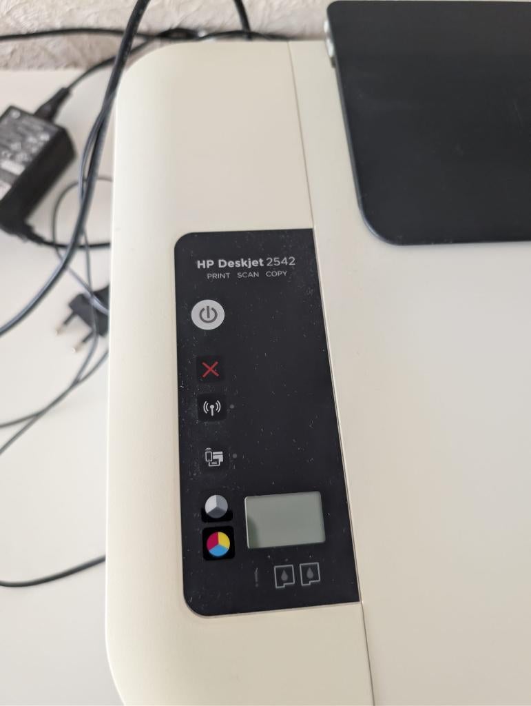 Imprimante HP Deskjet 2542, Wi-Fi intégré, Enlèvement, Utilisé, Imprimante à jet d'encre