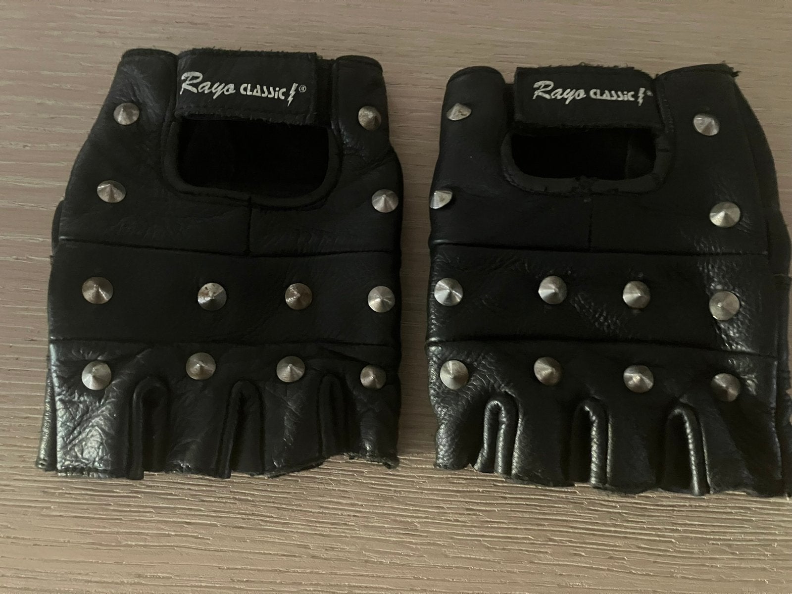 Gants de moto en cuir Fingerless, taille L, Motos, Vêtements | Vêtements de moto, Enlèvement ou Envoi, Gants