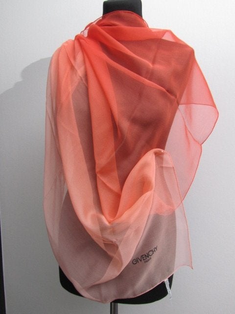 Givenchy zijde sjaal Marcel Guillemin Paris - ongebruikt !, Kleding | Dames, Givenchy, Ophalen of Verzenden, Sjaal