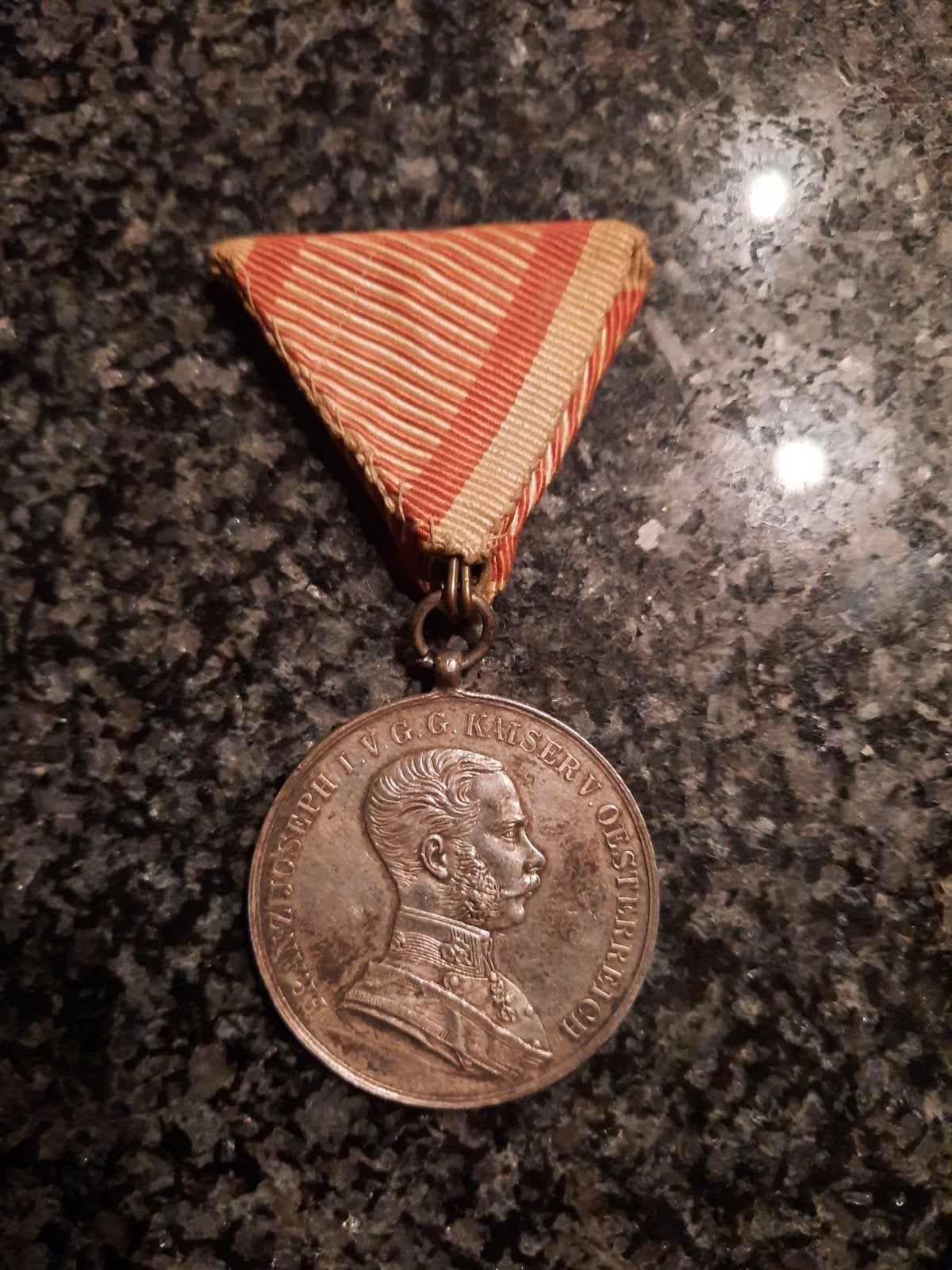 Autriche : médaille de bravoure, insigne d'honneur de la Pre, Enlèvement ou Envoi, Ruban, Médaille ou Ailes