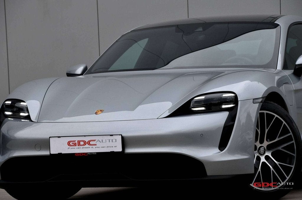 Porsche Taycan Taycan l Zetelverwarming l Panodak l Adaptive, Auto's, Achterwielaandrijving, Gebruikt, Beige, 326 pk