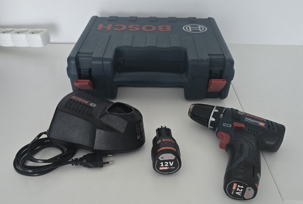 Bosch Pro Schroefmachine GSR + 2 Batterijen + Oplader & Boxx, Enlèvement ou Envoi, Comme neuf, Foreuse et Perceuse