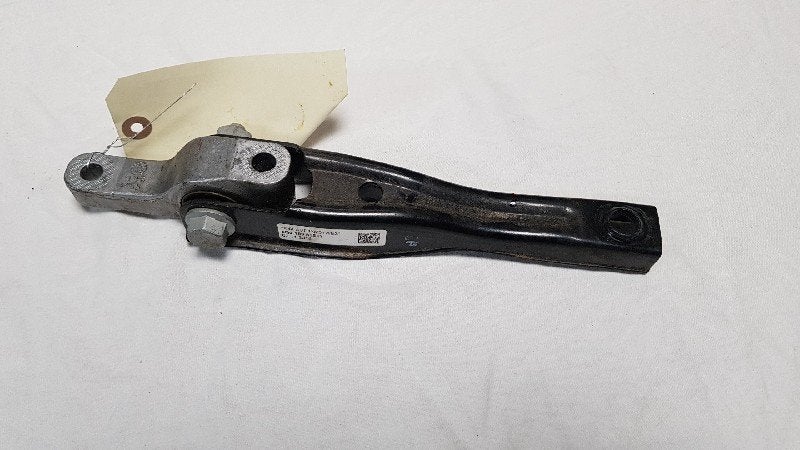 SUPPORT BOITE DE VITESSES Audi A3 (8V1 / 8VK), Autos : Pièces & Accessoires, Utilisé, Audi
