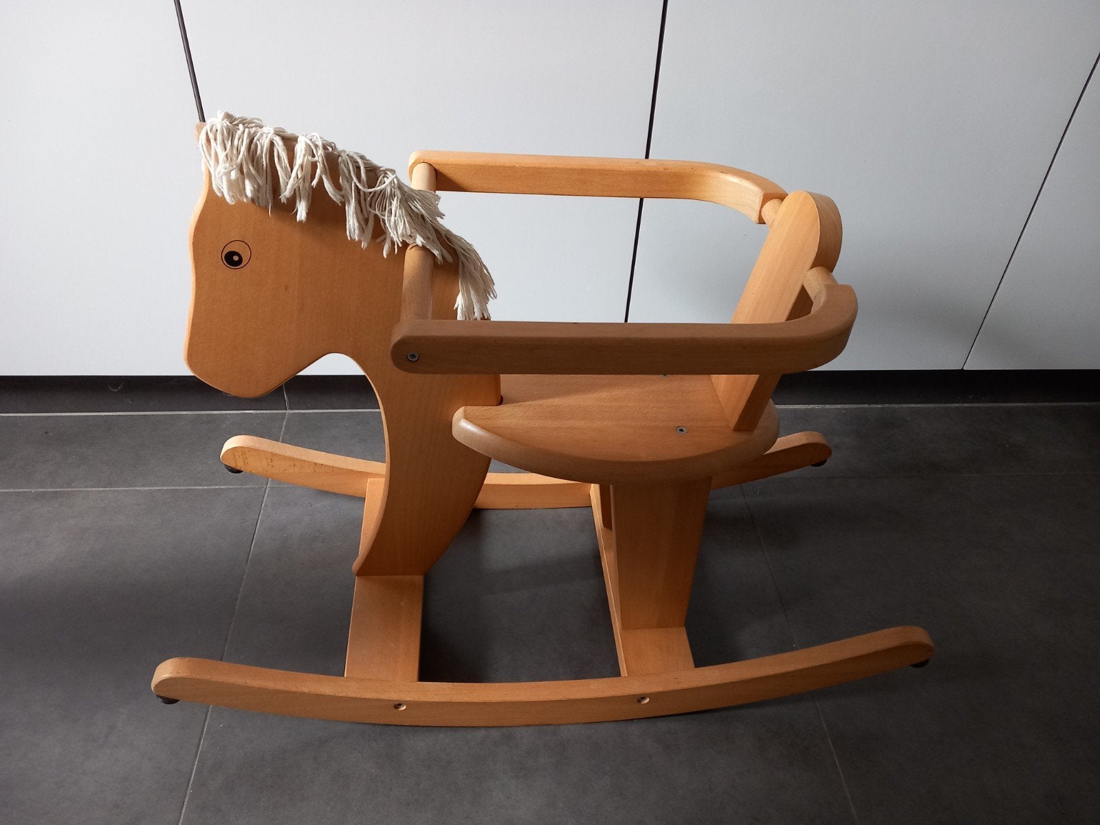 schommelpaard / hobbelpaard in hout - beukenhout -> 15€, Ophalen, Zo goed als nieuw
