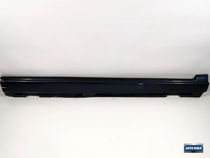 Dorpel rechts van een Volvo V50 (466), Auto-onderdelen, Gebruikt, -, -, Ophalen of Verzenden