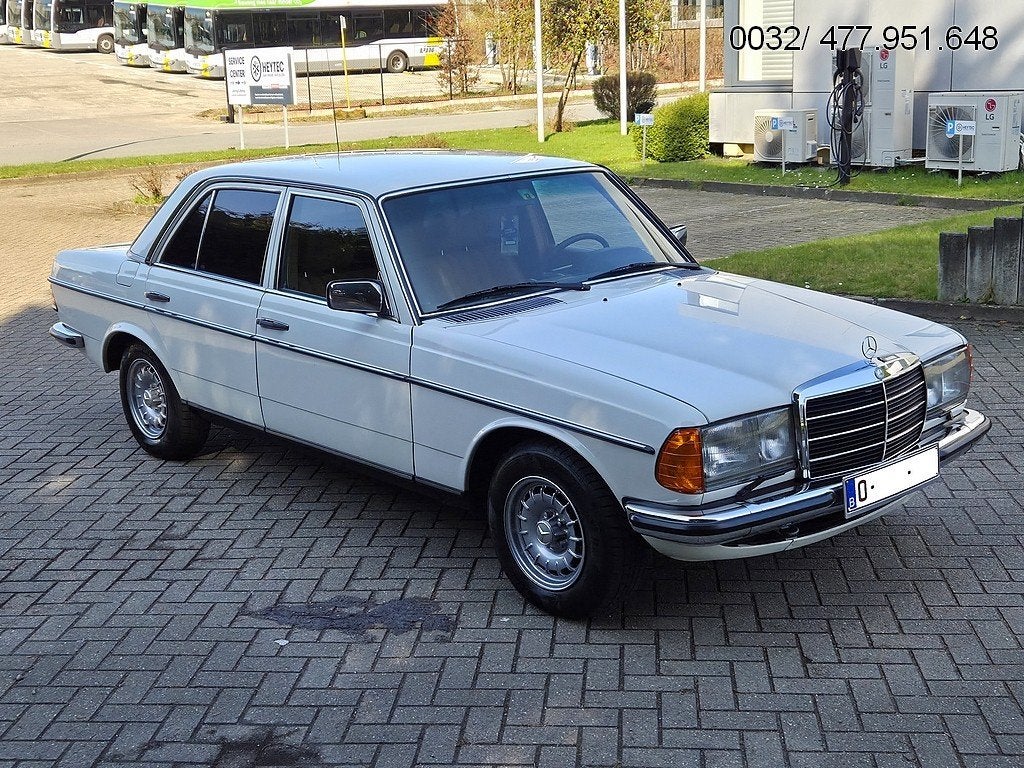 Mercedes 280E (Airco) Ancestor Oldtimer W123, Automaat, 4 deurs, Achterwielaandrijving, Leder en Stof