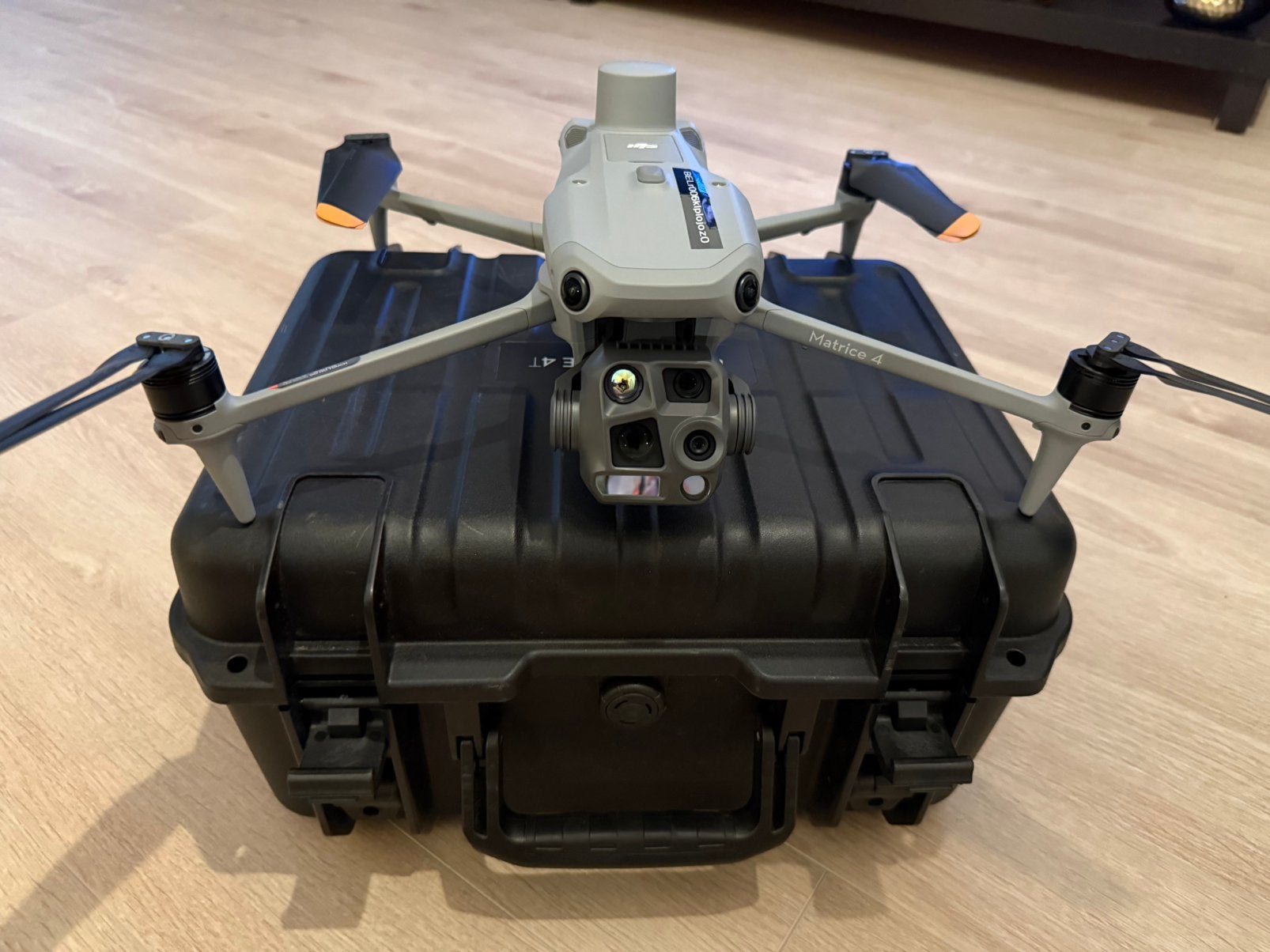 DJI MATRICE 4T fly combo, Audio, Tv en Foto, Drones, Ophalen, 30 tot 45 minuten, Zo goed als nieuw, DJI