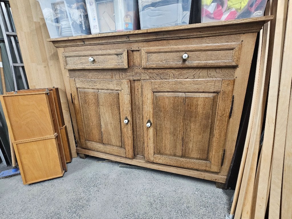 Buffet ancien en bois massif, Maison & Meubles, Enlèvement