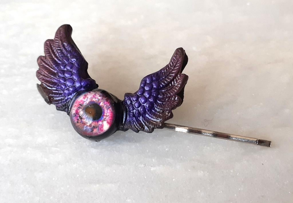 haarspeld gothic oog met vleugels paars, Bijoux, Sacs & Beauté, Beauté | Soins des cheveux, Neuf, Épingle à cheveux, Enlèvement ou Envoi