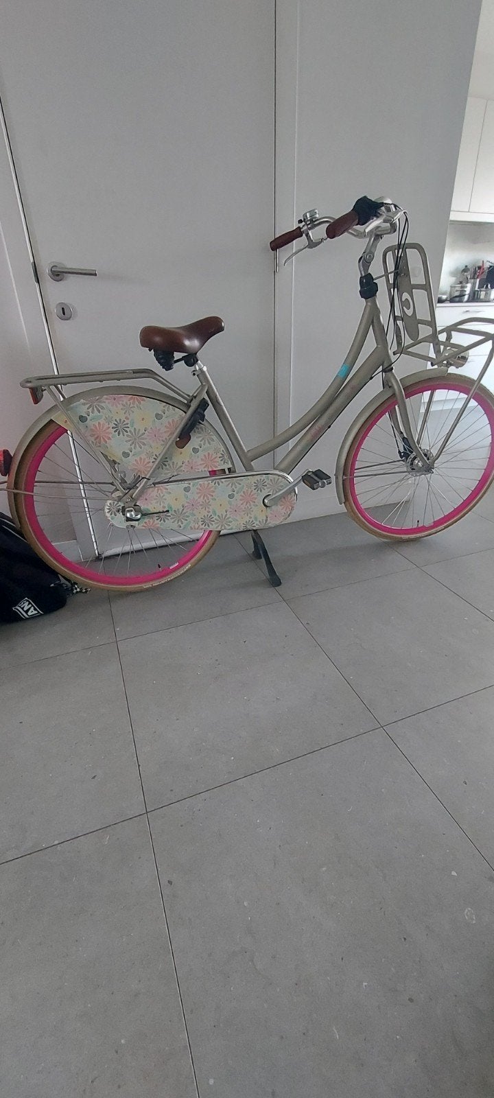 fiets Cortina 28 inch in perfect staat, Fietsen en Brommers, Ophalen of Verzenden, Versnellingen