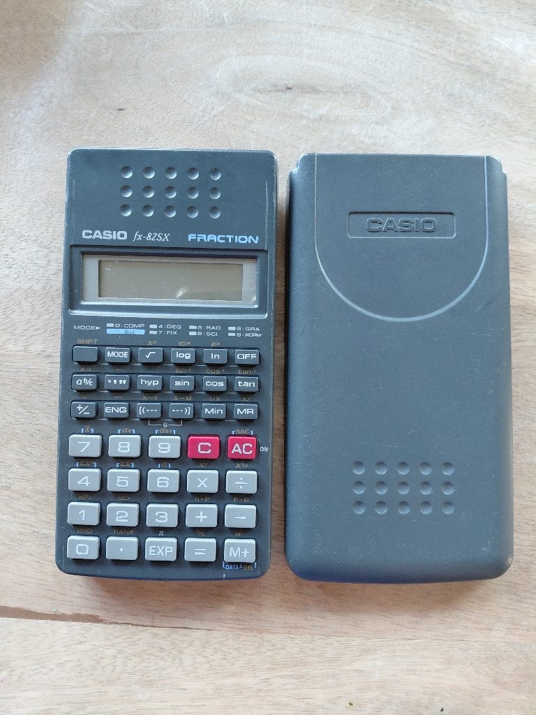 Rekenmachine CASIO fx-82SX Fraction, Diversen, Rekenmachines, Ophalen of Verzenden, Zo goed als nieuw