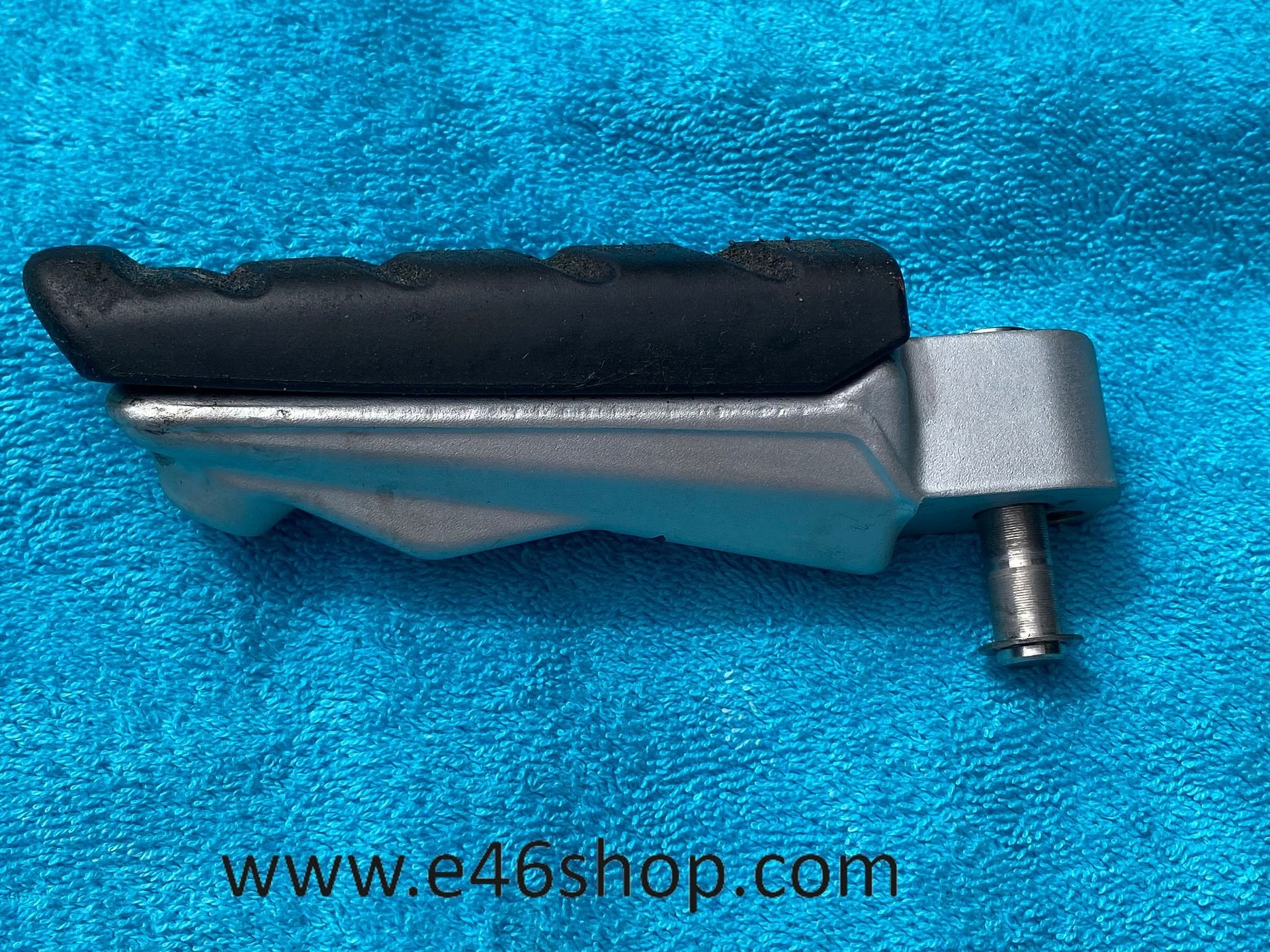 BMW F900 VOETSTEUN LINKS ACHTER, -, Utilisé, -, -