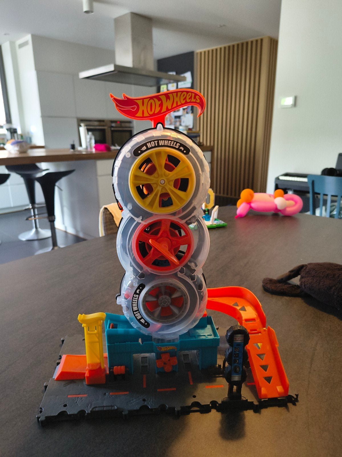 Hot Wheels draaiwiel, Enfants & Bébés, Jouets | Circuits, Enlèvement, Hot Wheels, Manuelle, Avec looping