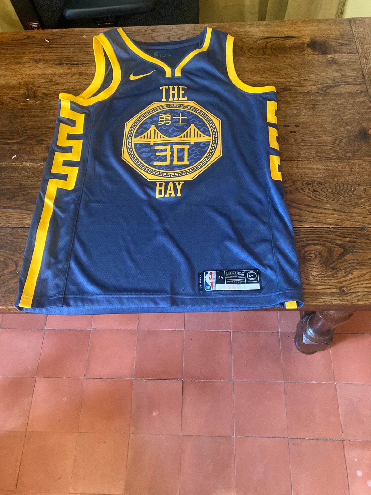 Maillot Stephen Curry Nike Swingman City Edition M, Sports & Fitness, Enlèvement ou Envoi, Comme neuf