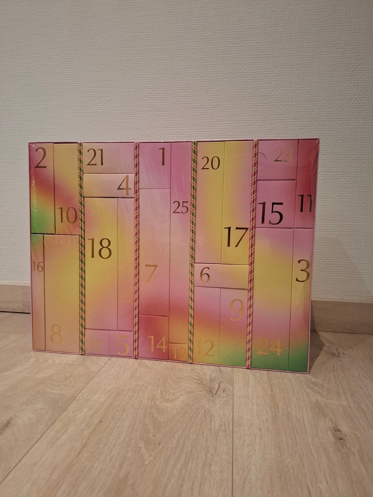 De Bijenkorf Beauty Adventskalender 2026 — NIEUW & GESEALD!, Ophalen of Verzenden, Nieuw