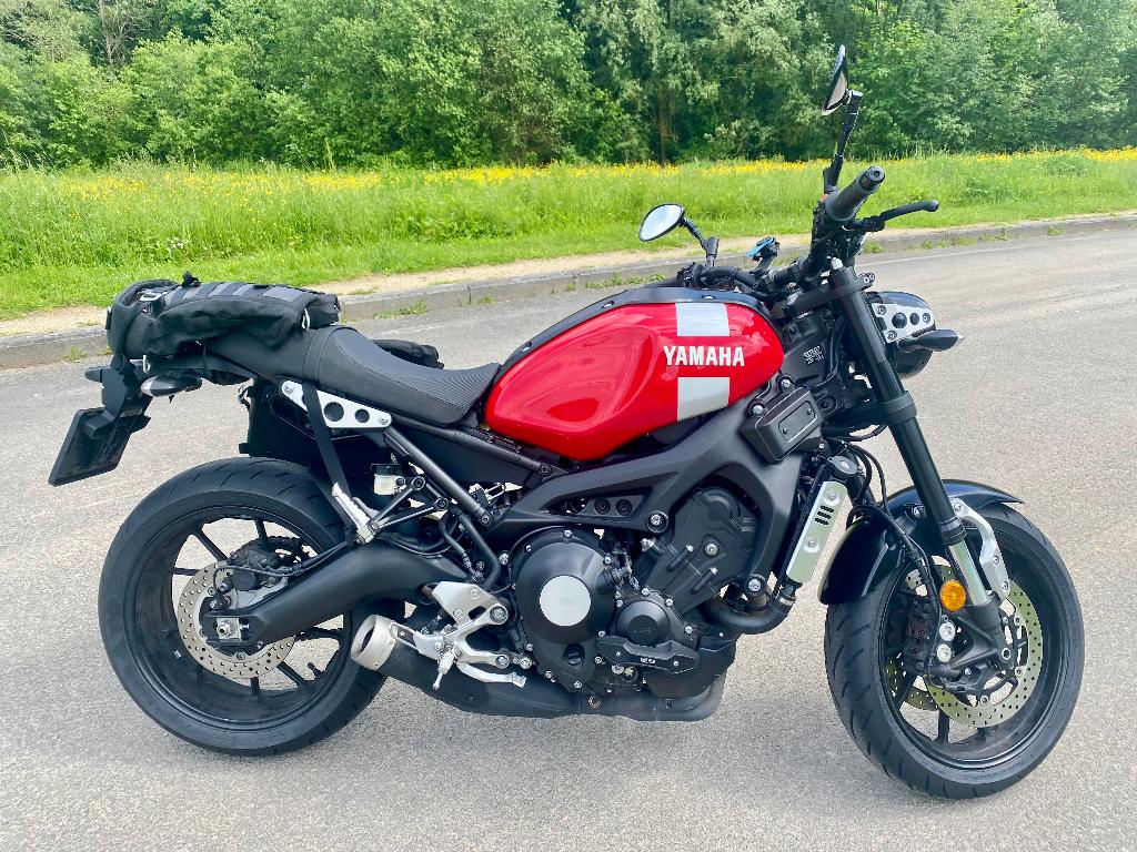 Yamaha XSR 900 - 2018, Motos, Motos | Yamaha, Particulier, Naked bike, plus de 35 kW, 3 cylindres, Permis Moto A, ABS, Contrôle de traction