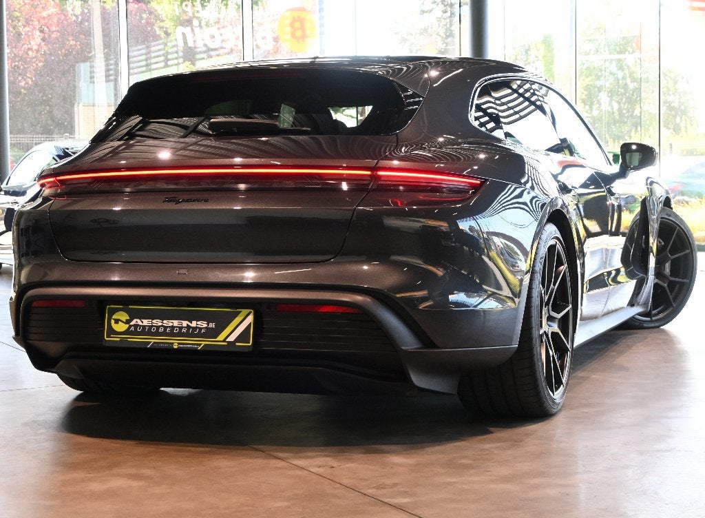 Porsche Taycan Sport Turismo *LED/360/BOSE/PANO/ACC/CHRONO*, Auto's, Porsche, Automaat, Achterwielaandrijving, Leder, 5 deurs