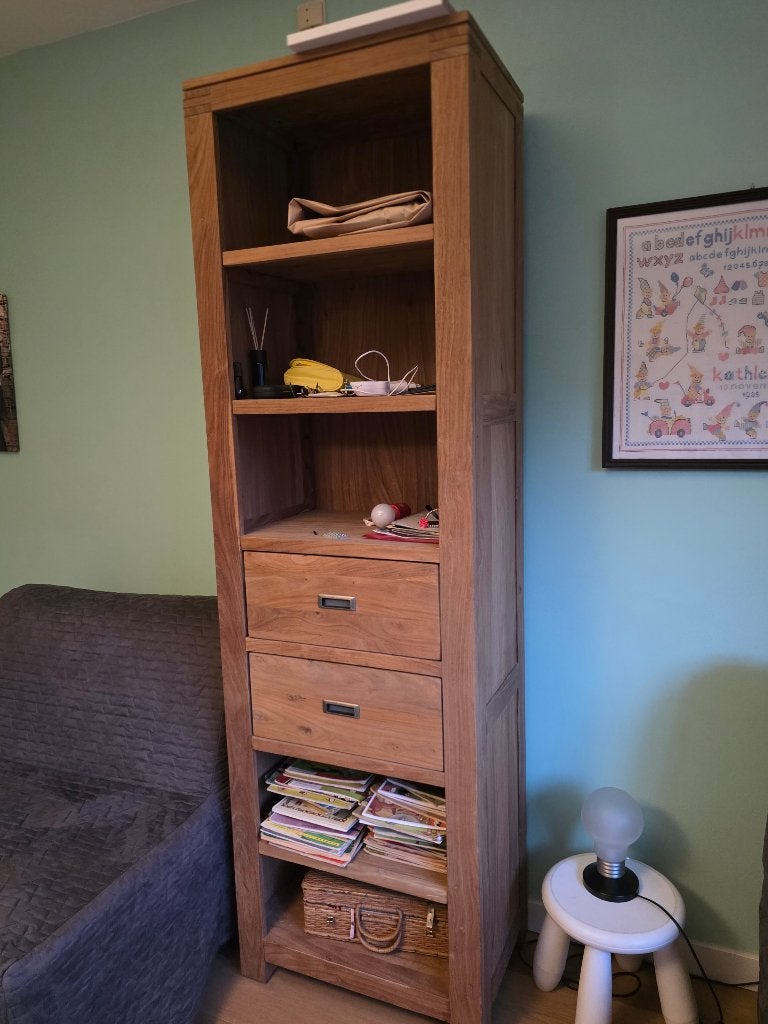 Kast in tropisch hout, Ophalen, Zo goed als nieuw
