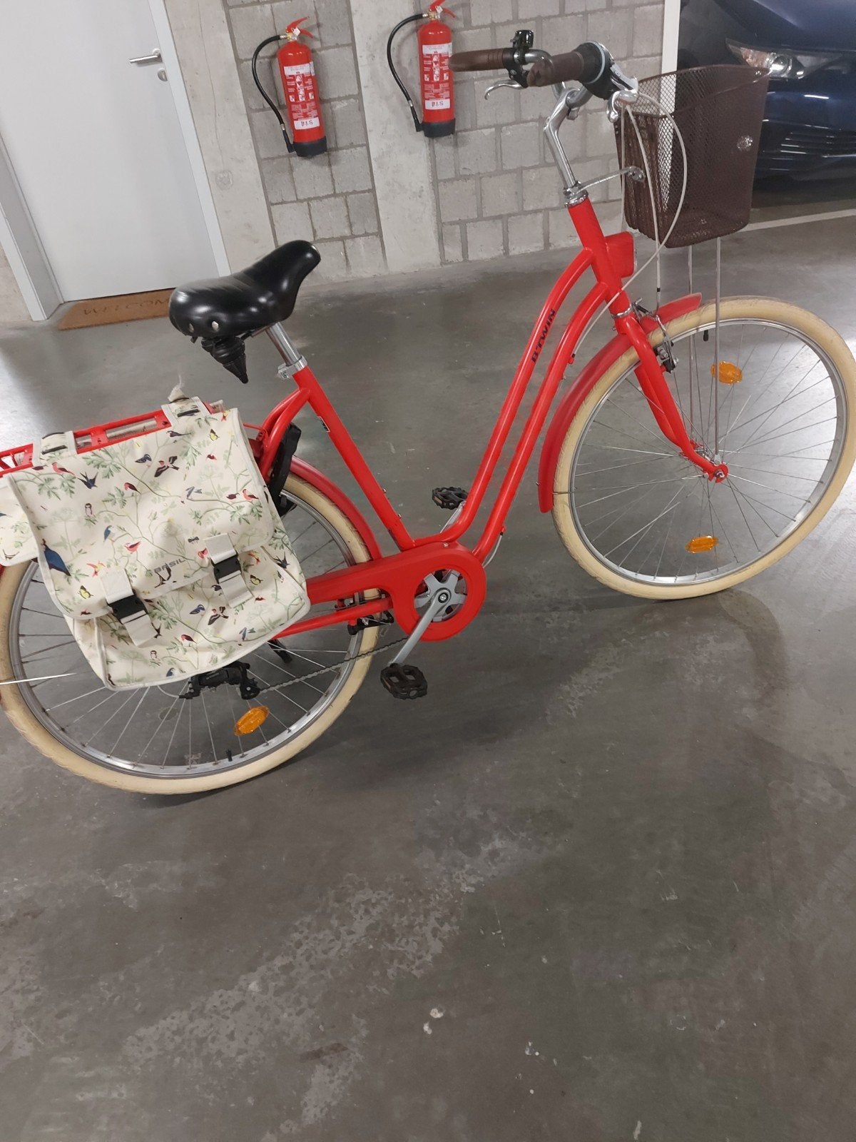 fiets 28 inch zo goed als nieuw, Fietsen en Brommers, Fietsen | Dames | Moederfietsen, Ophalen of Verzenden