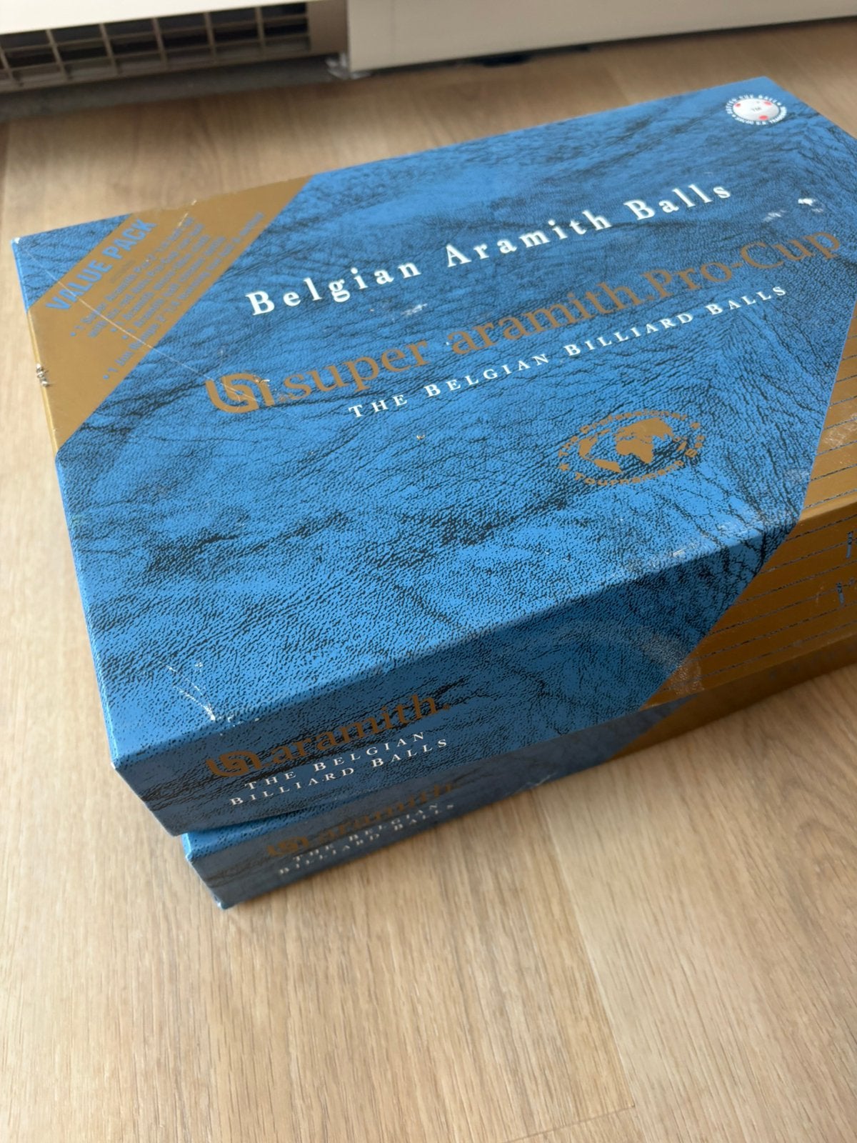 3 dozen NEW super aramith pro-cup biljartballen, Ophalen, Zo goed als nieuw
