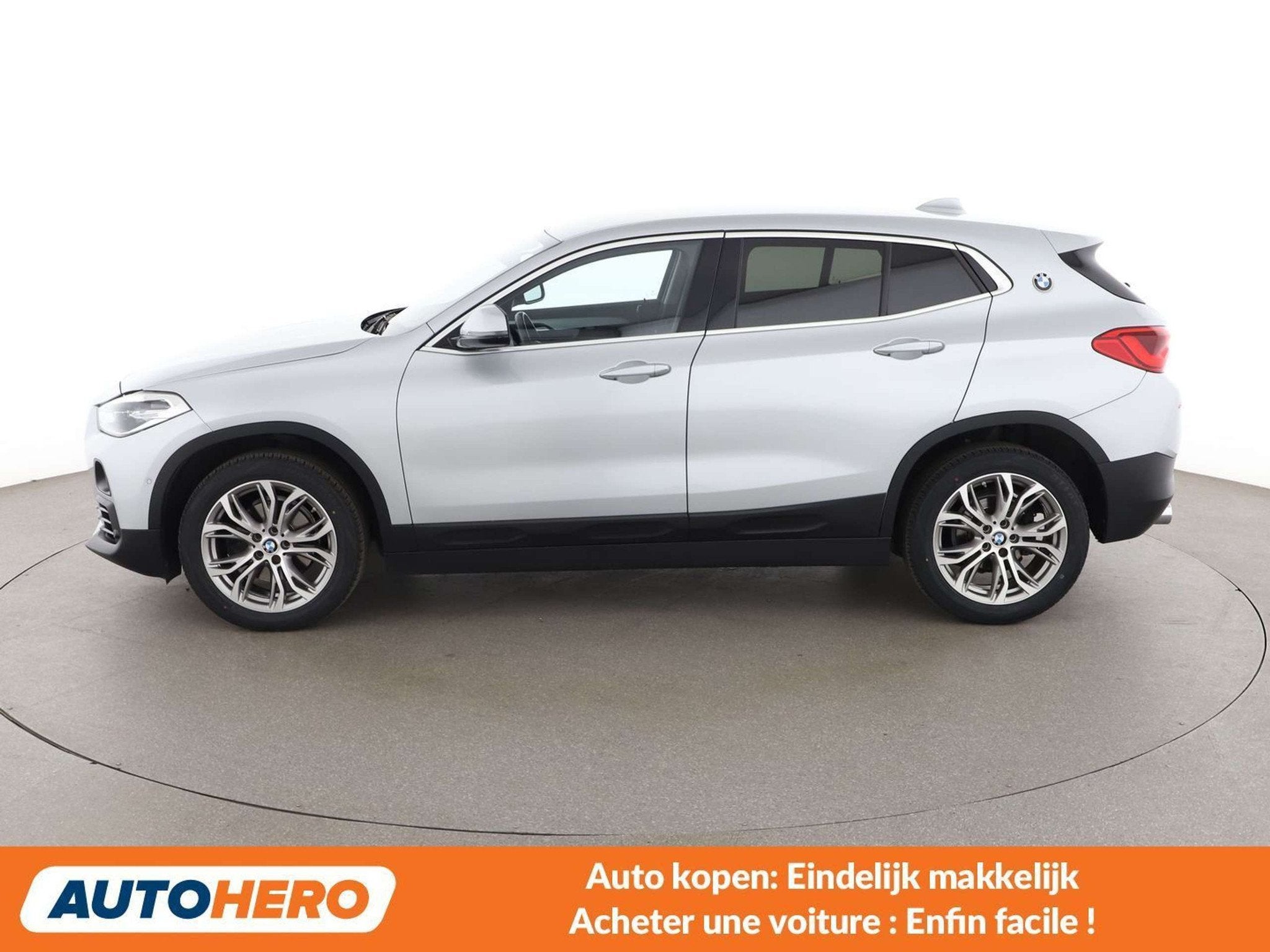 BMW X2 sDrive 18d Advantage (année de construction 2019), Argent ou Gris, 1610 kg, 110 kW, Noir