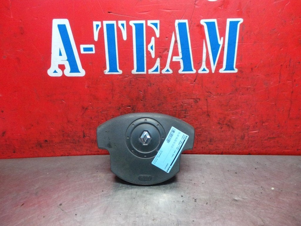AIRBAG VOLANT Renault Megane II (BM / CM) (|8200105858B|), Autos : Pièces & Accessoires, Renault, Utilisé, Peter-Huppertz-Straße 5
51063  Köln, DE