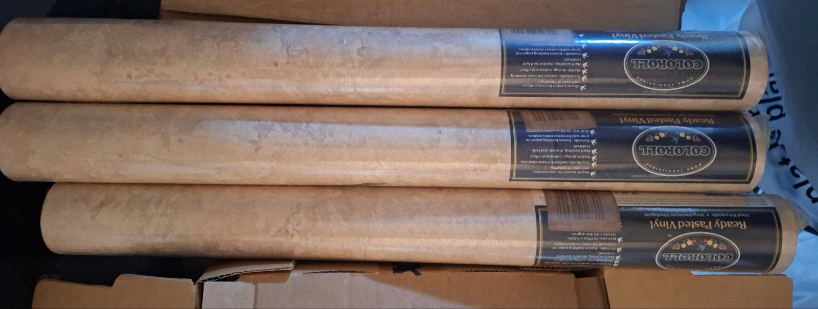 lot de 3 rouleaux de papier peint et 3 frises, Enlèvement ou Envoi, Comme neuf, Beige, Papier/carton
