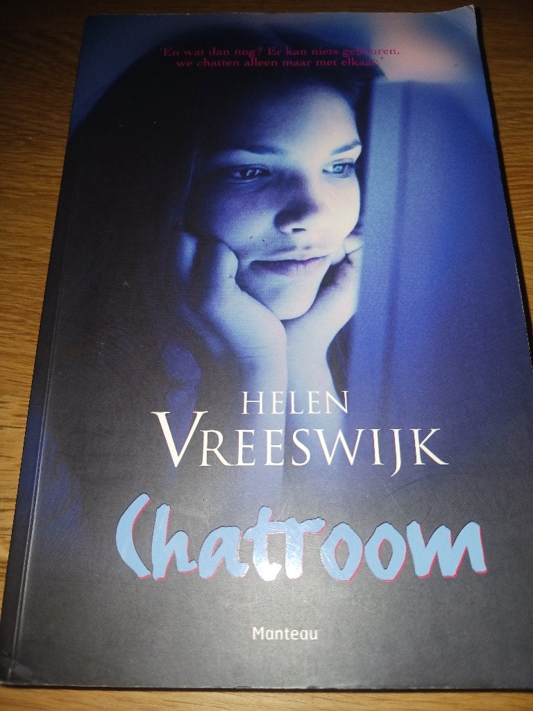 Chatroom, Helen Vreeswijk, Ophalen of Verzenden, Zo goed als nieuw, Fictie
