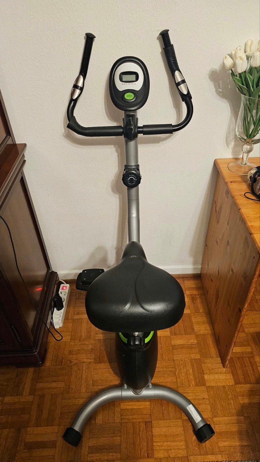 Vélo appartement, Sports & Fitness, Jambes, Comme neuf, Enlèvement, Vélo d'appartement
