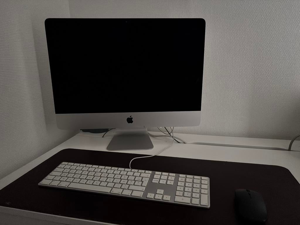 iMac Retina 4K, 21.5-inch, Computers en Software, Ophalen, Zo goed als nieuw, 4 GB, IMac