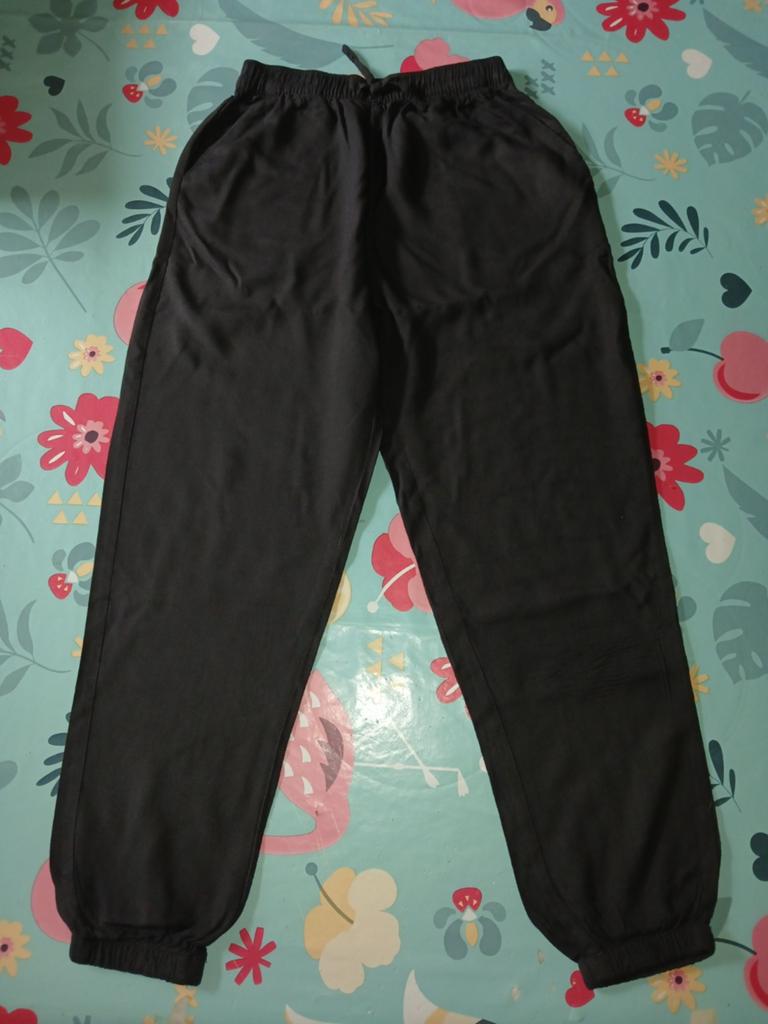 4 losse broeken (zomers stofje), Kinderen en Baby's, Kinderkleding | Maat 140, Gebruikt, Meisje, H&M, Ophalen