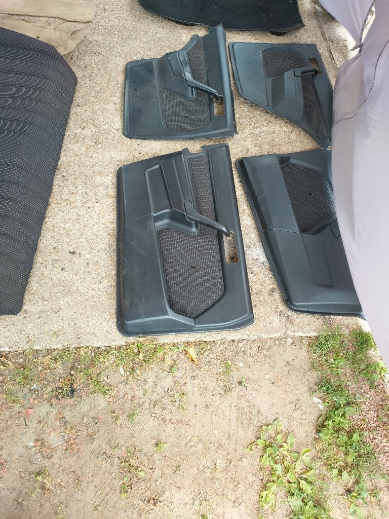 Te koop bekleding en zetels van Mercedes 190 van 1984, foto 6