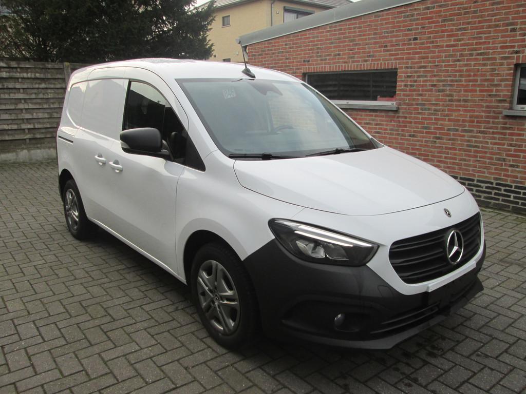 Mercedes-Benz Citan 113 PRO AUTOMATIC NAVI CAMERA CARPLAY, Autos, Achat, Entreprise, 2 places, https://public.car-pass.be/vhr/780affa2-f5d3-4a2d-8f3b-ed2940bcccbb
