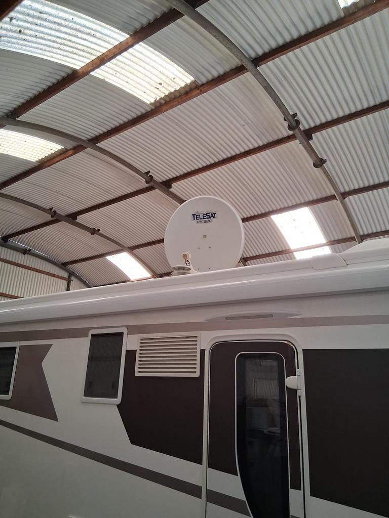 Automatische schotel antenne, Caravans en Kamperen, Ophalen