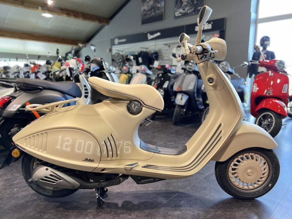 Vespa 946 DRAGON, Scooter, Entreprise, Vespa, 125 cm³