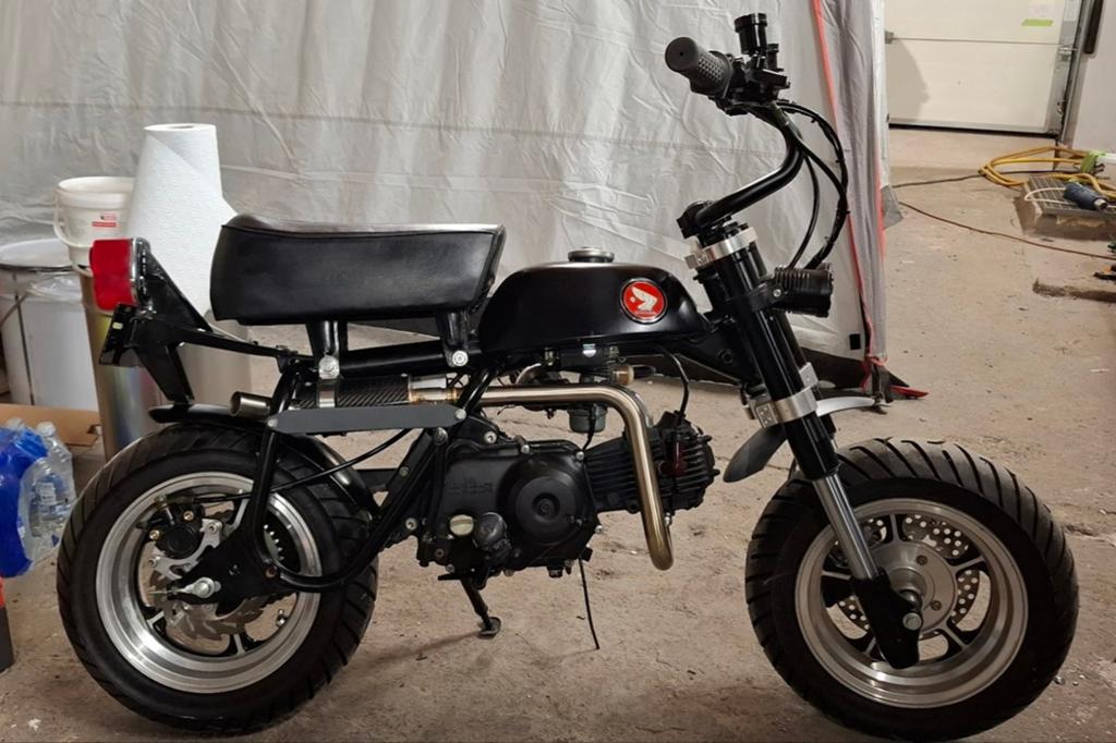 Orginele honda z50a met orginele honda papieren, Fietsen en Brommers, Brommers | Honda, Ophalen of Verzenden