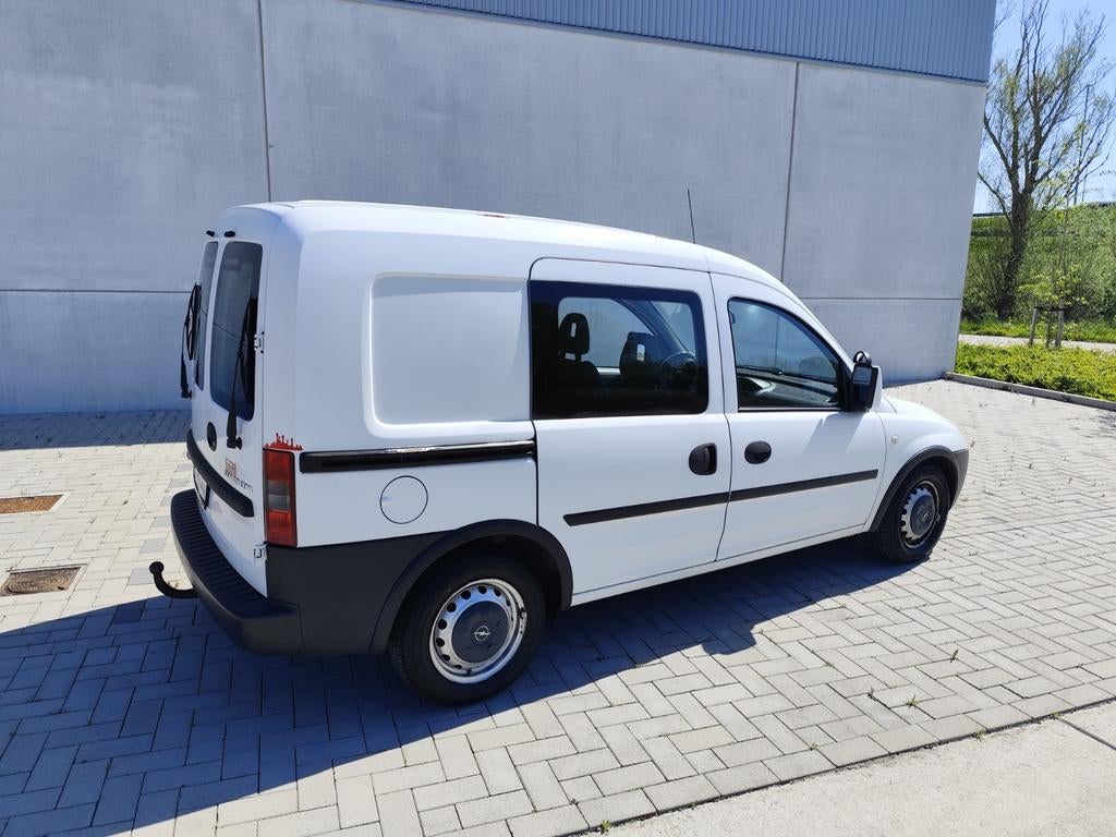 Gekeurde Opel combo 1.3cdti zeer proper airco, Auto's, Trekhaak, Opel, Particulier, Te koop