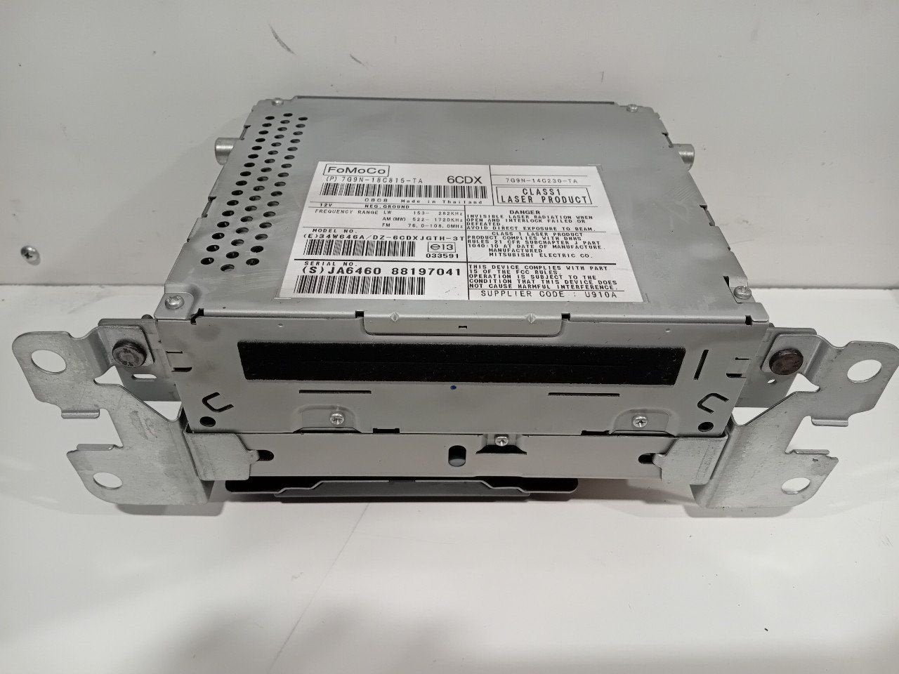 Cd speler Jaguar XF, Enlèvement ou Envoi, Van der Ven Autorecycling B.V., Onderdelen@venauto.nl, Ettenseweg 76, 4706 PB Roosendaal, The Netherlands