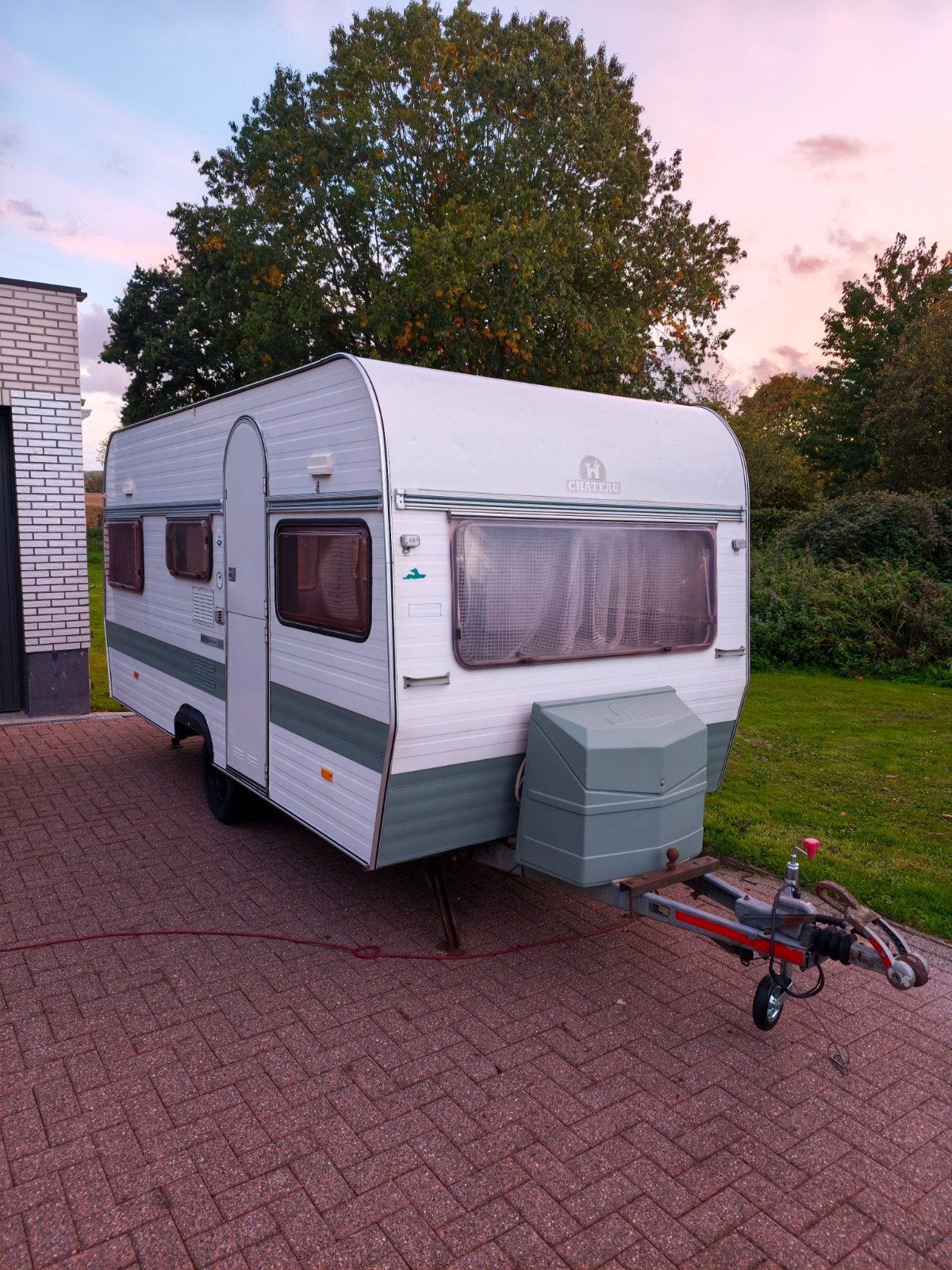 Caravane Château Elite 440 Rénovée Rétro, Caravanes & Camping, Jusqu'à 4, Chateau, 5 à 6 mètres, 2 lits séparés