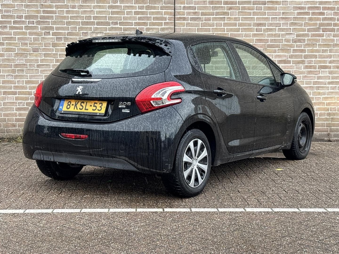 Peugeot 208 1.4 e-HDi Blue Lease Automaat | Cruise | Airco |, Automaat, Zwart, Zwart, Bedrijf