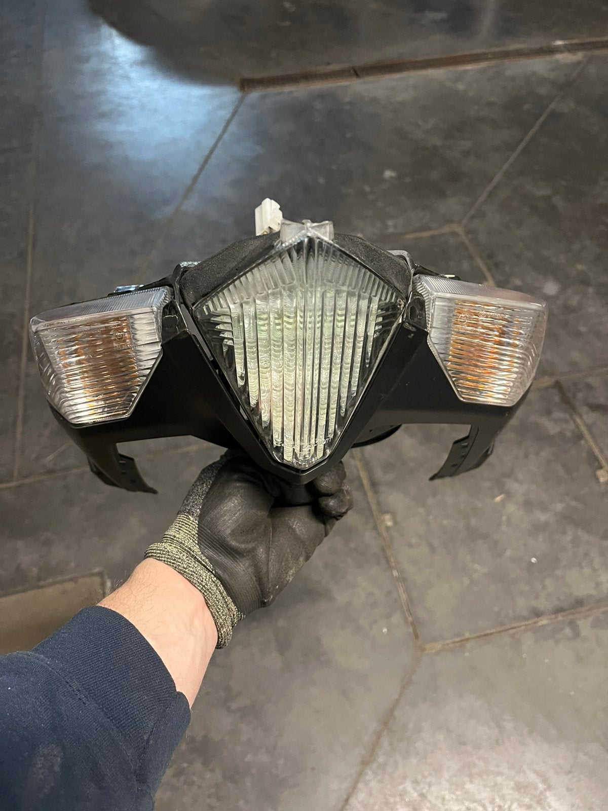 Feu arriere tmax 530, Enlèvement ou Envoi, Utilisé