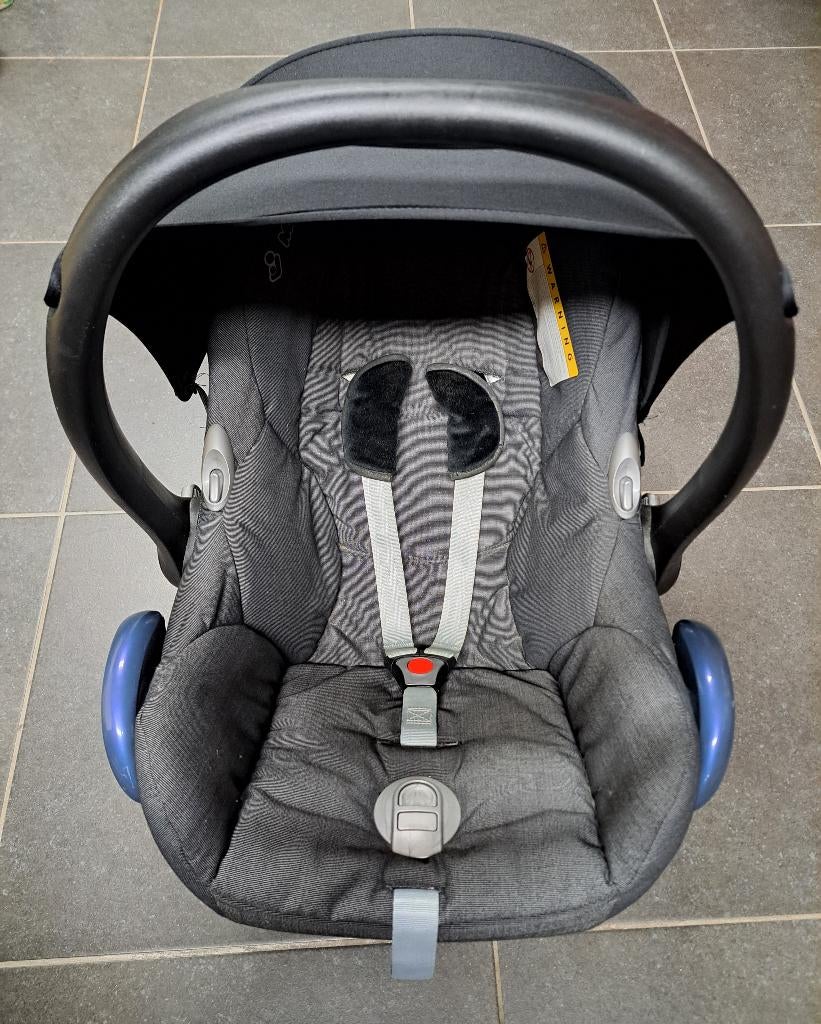 Maxi Cosi 0-13Kg autostoeltje + voetenzak, Kinderen en Baby's, Autogordel, Ophalen of Verzenden, Zo goed als nieuw, 0 t/m 13 kg