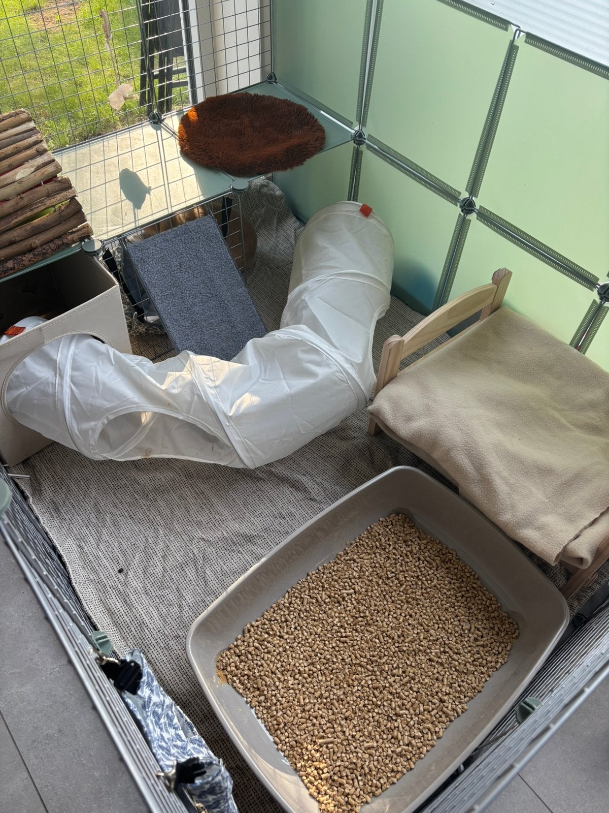 Groot, luxe konijnen / cavia hok met tal van accesoires, Ophalen of Verzenden, Zo goed als nieuw
