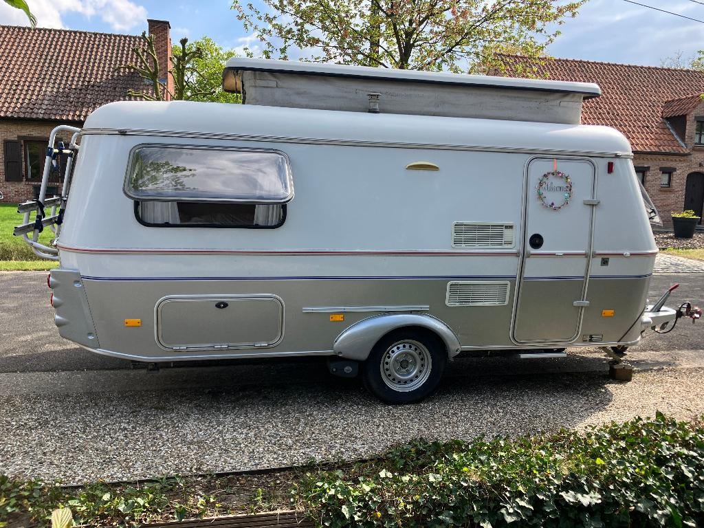 Eriba caravan touring 552, Caravans en Kamperen, Standaardzit, Luifel, Dwarsbed, Tot en met 3